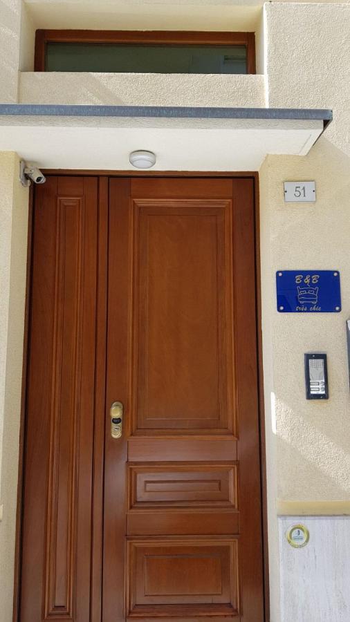 Tres Chic Bed and Breakfast Civitanova Marche Exterior foto