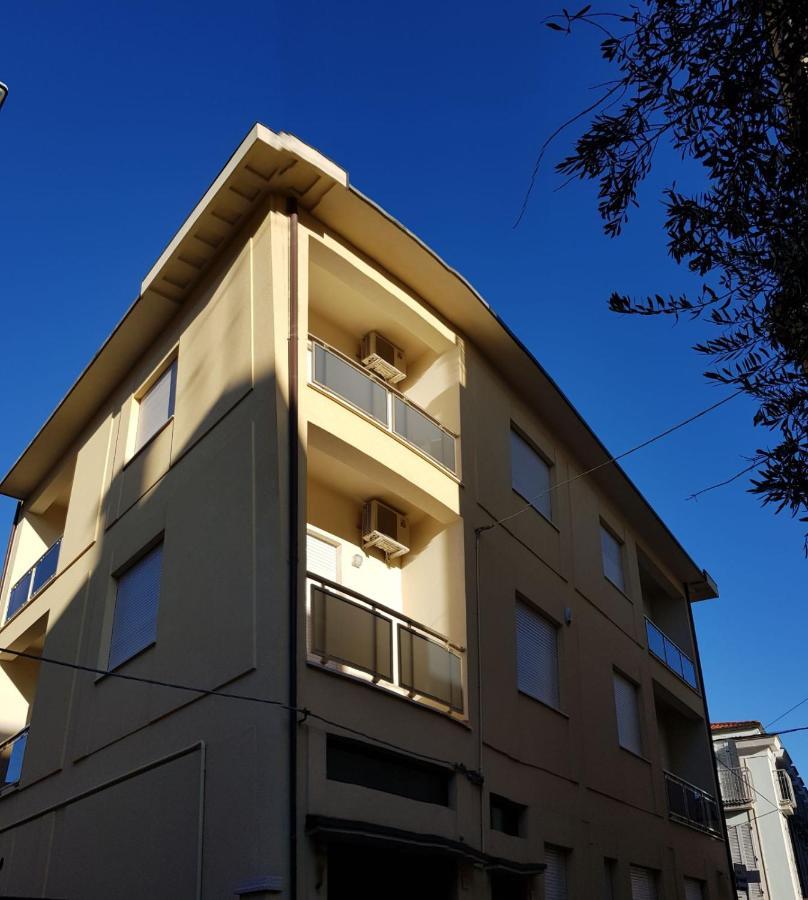 Tres Chic Bed and Breakfast Civitanova Marche Exterior foto